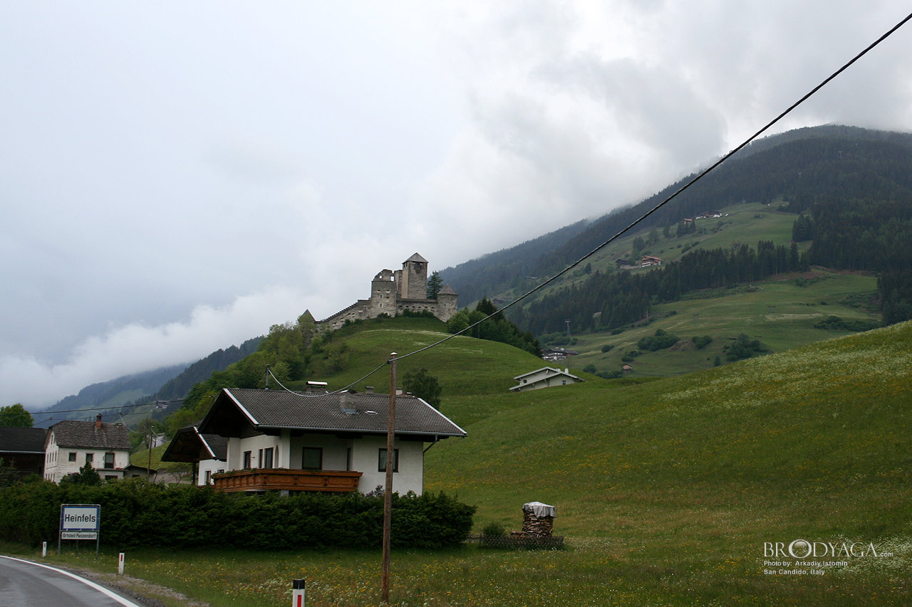 Burg Heinfels, Panzendorf